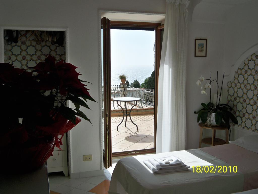 Hotel 4 Stagioni Capri Pokoj fotografie